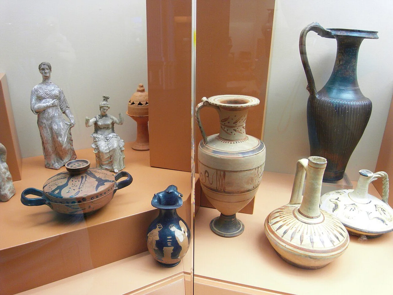 Ce ne spun vasele ceramice despre comerț, hrană și cultură